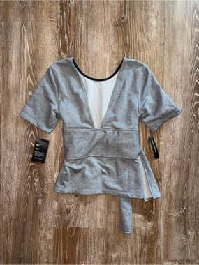 Y2K Nike Women’s Gray Short-Sleeve Wrap Top
